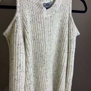 Yaira small long sleeve cold shoulder sweater (G1)